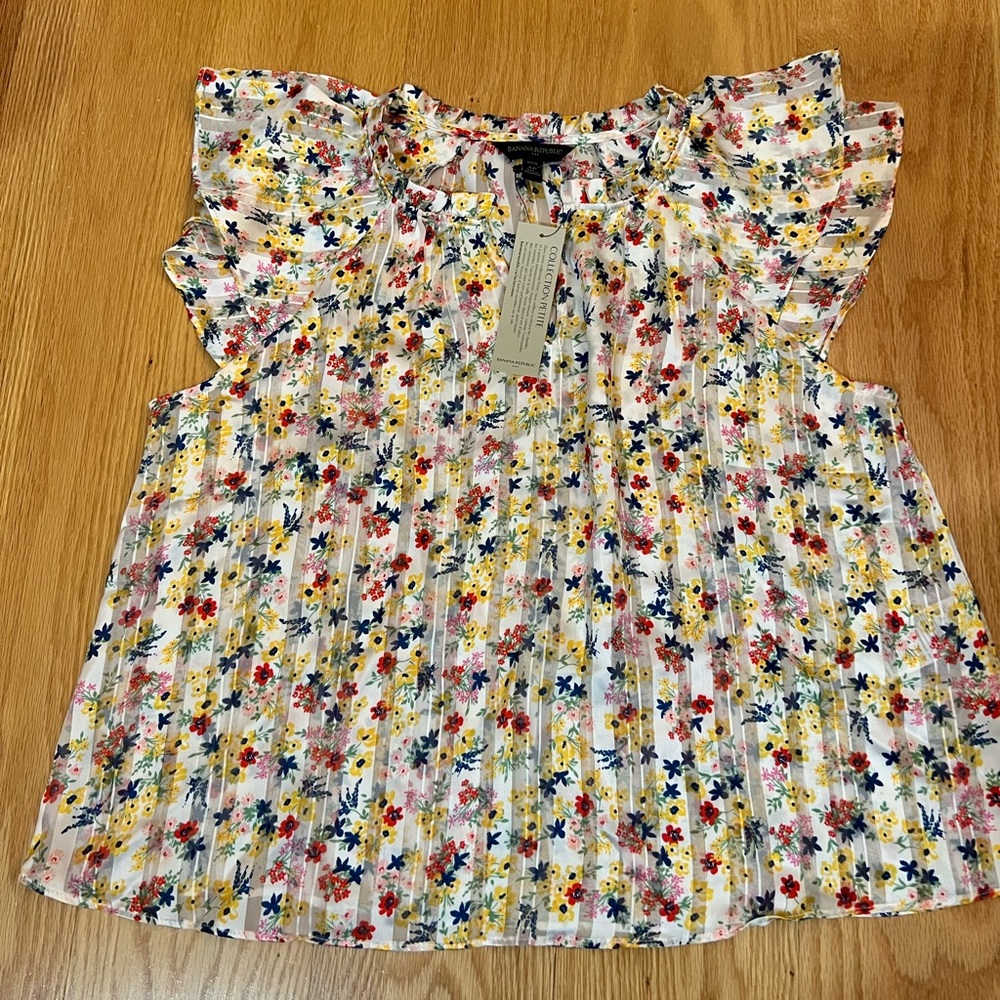 Banana Republic Flowy Flowered Blouse